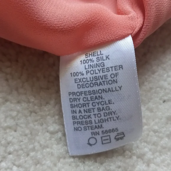 100% Silk Top - Picture 4 of 4